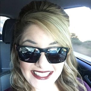 Meet your Posher, Veronica